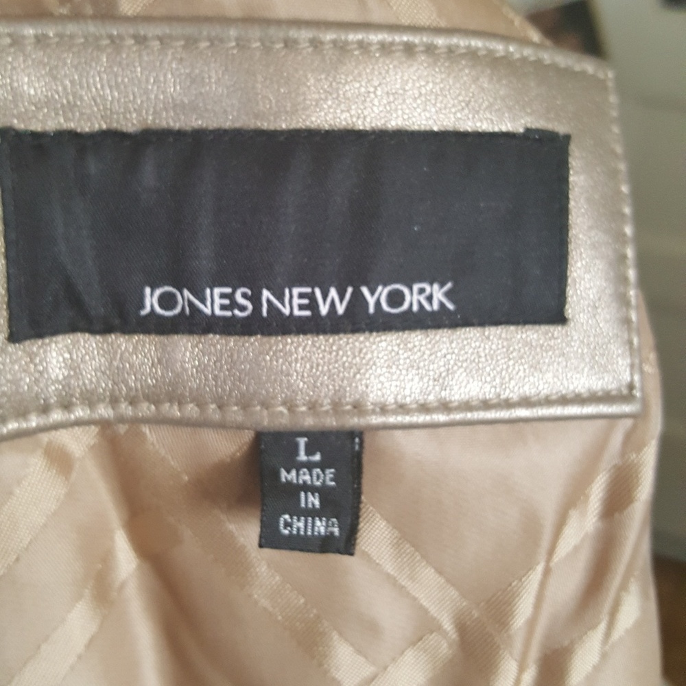 Leather Jacket - Picture 3 of 8